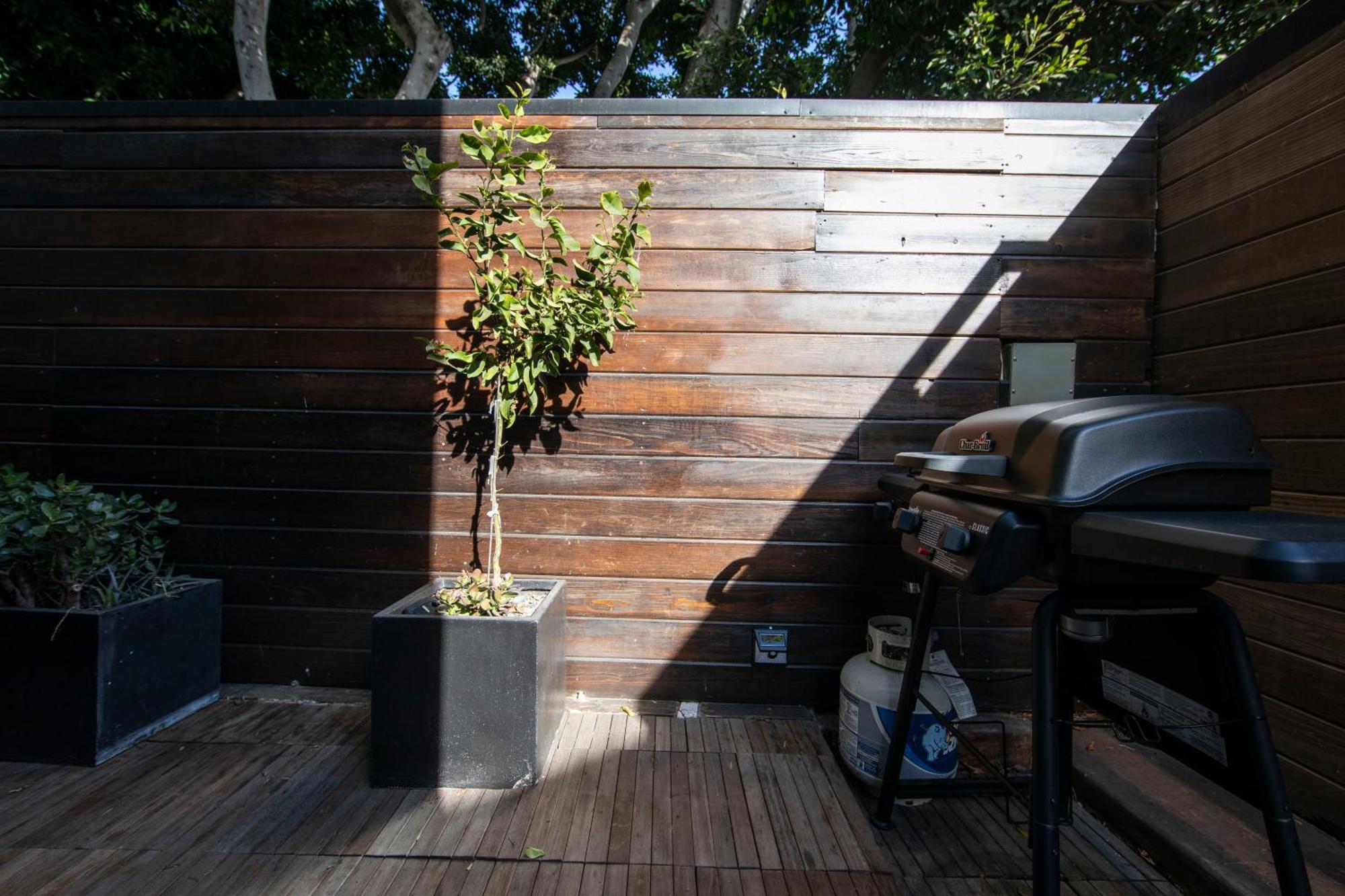 Venice Beach Studio With Large Private Patio Steps To The Beach Los Angeles Zewnętrze zdjęcie