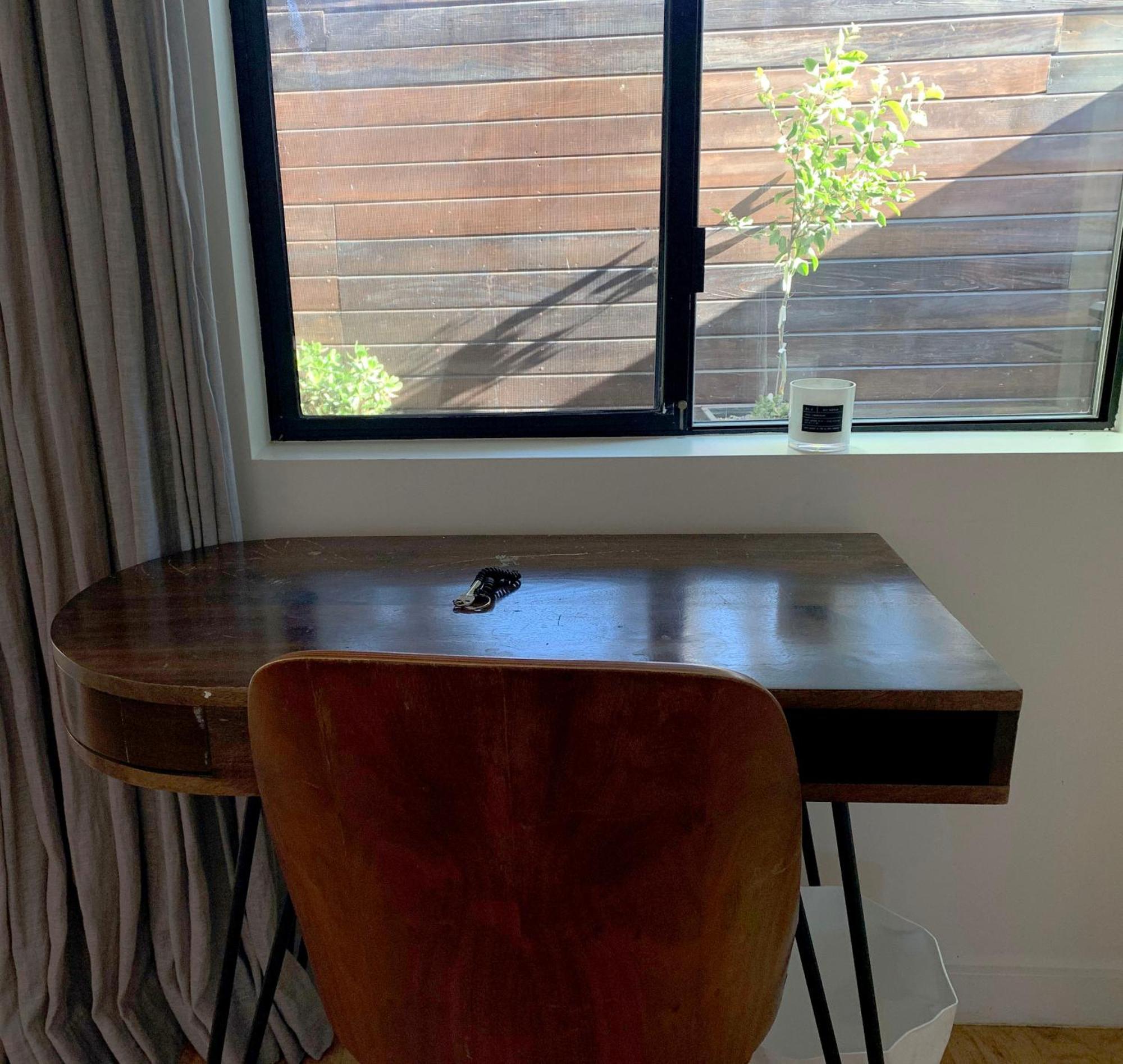 Venice Beach Studio With Large Private Patio Steps To The Beach Los Angeles Zewnętrze zdjęcie