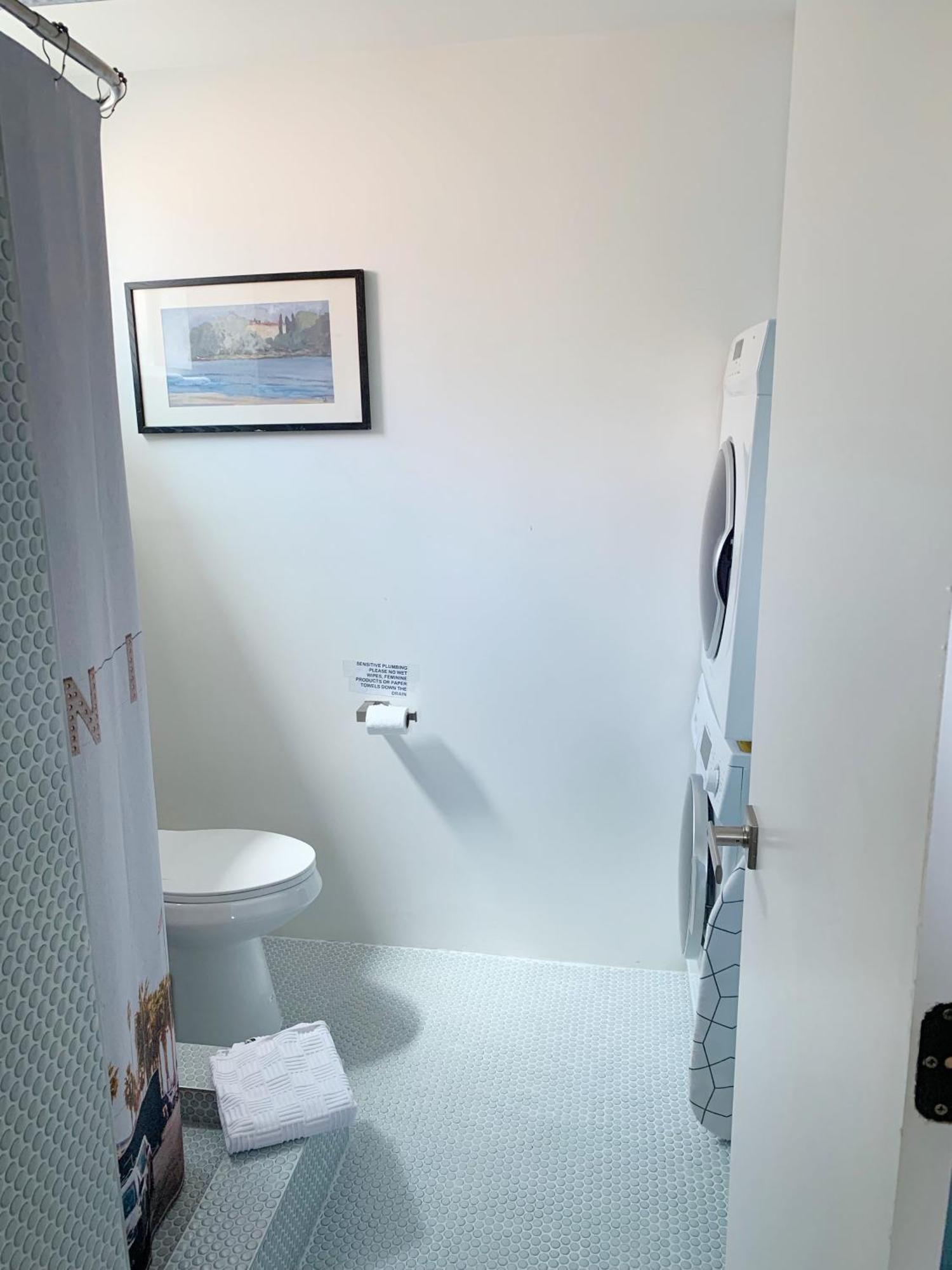 Venice Beach Studio With Large Private Patio Steps To The Beach Los Angeles Zewnętrze zdjęcie